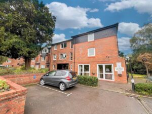 Elstree Road, Bushey Heath, Bushey, Hertfordshire, WD23 1GN